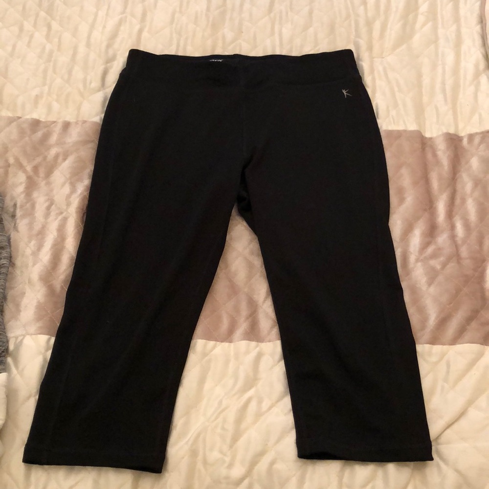 Danskin Fitted Black Capri Leggings